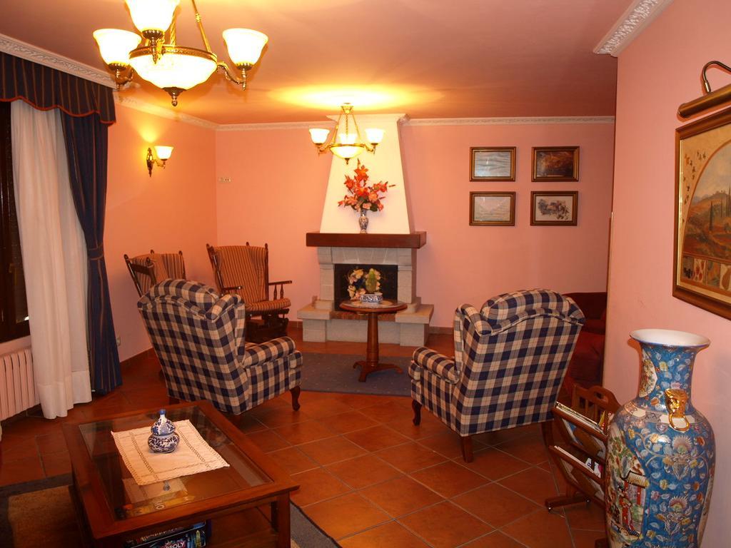 Hotel La Molinuca Alles Exterior foto